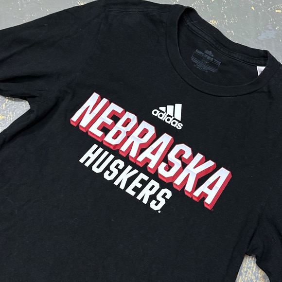 Adidas Nebraska Cornhuskers Shirt Small NCAA Big Red EA1482 Amplifier - Picture 3 of 7